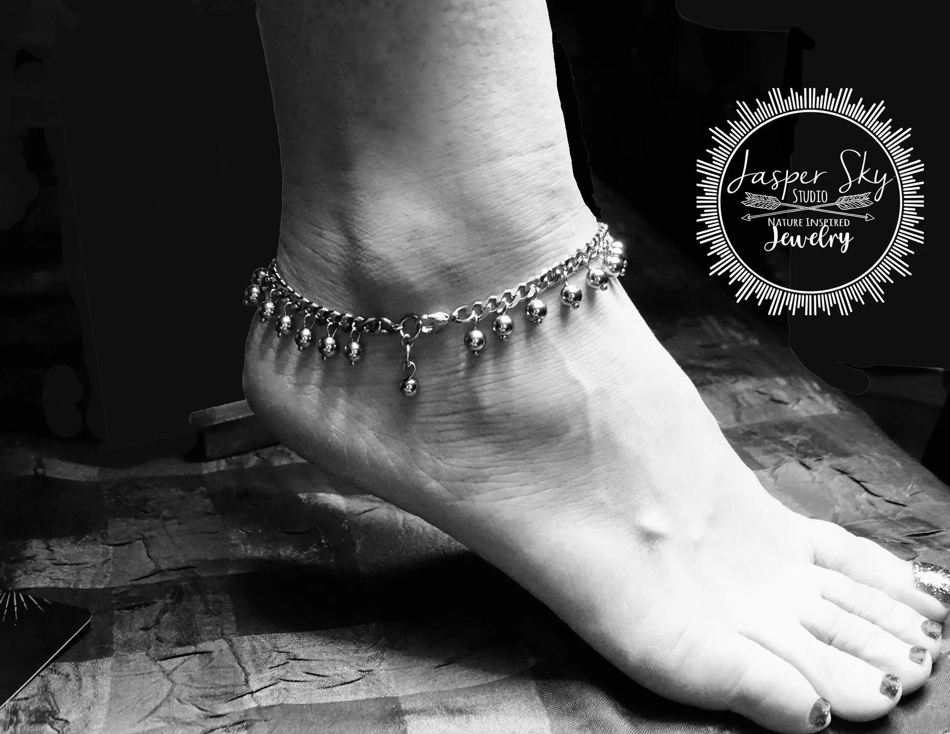 Gold anklet for women